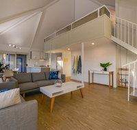 Osprey Holiday Village Unit 106 - Trendy 3 Bedroom Holiday Villa with a Pool in the Complex - Your Accommodation