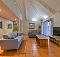 Osprey Holiday Village Unit 123 - Blissful 3 Bedroom Holiday Villa with a Pool in the Complex - Your Accommodation