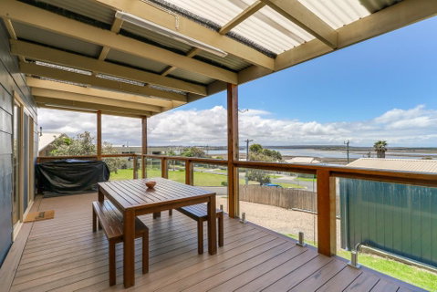 Outlook Views - Your Accommodation 2