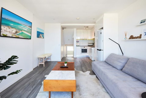 Panoramic Ocean Views In Stylish Manly Apartment - Your Accommodation 2