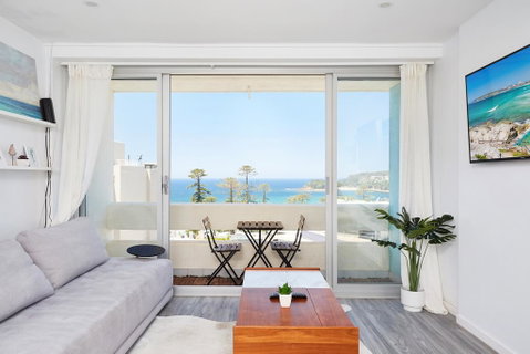 Panoramic Ocean Views In Stylish Manly Apartment - Your Accommodation 0