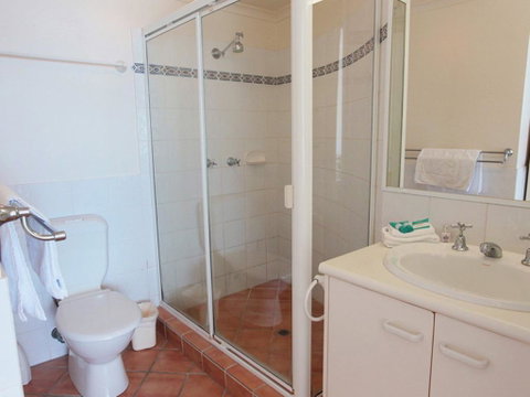 Panoramic Ocean Views Of Sunshine Beach Unit 5 Vista Pacific 12 Bryan Street - Your Accommodation 2
