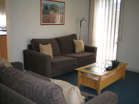 Park Avenue - Forest Hill - Your Accommodation 2