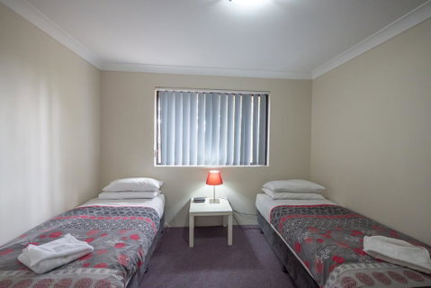 Parkside Apartments At 35 Grose St - Your Accommodation 0