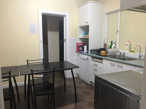Pasadena Quinlan - Your Accommodation 3