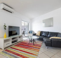 Peaceful 1 Bedroom Apartment with Parking - Your Accommodation