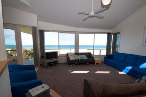 Pelicans Perch - Your Accommodation 1