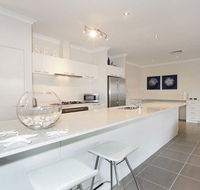 Penguin 4 Bedroom House by Shoalwater Executive Homes - Your Accommodation
