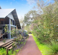 PEPPY TREE HOUSE - Your Accommodation