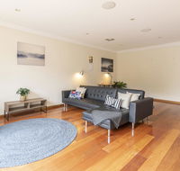 Pet Friendly Home Away From Home - Willoughby - Your Accommodation