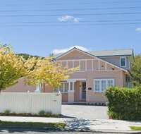Plum Tree Cottage - warm cosy  walk to town - Your Accommodation