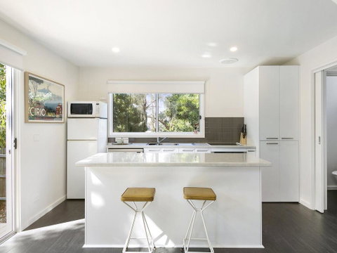 Point Roadknight Paradise Villa 6 - Your Accommodation 1