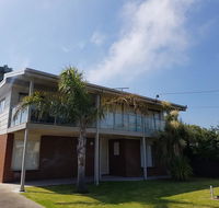 Portarlington beach shack 50 metres to the water - Your Accommodation