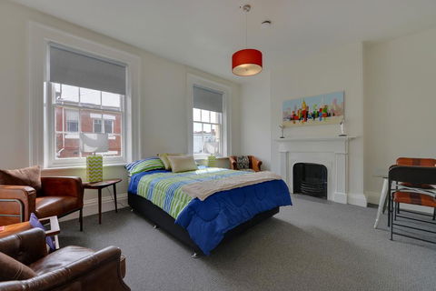 Portsea Place - Your Accommodation 2