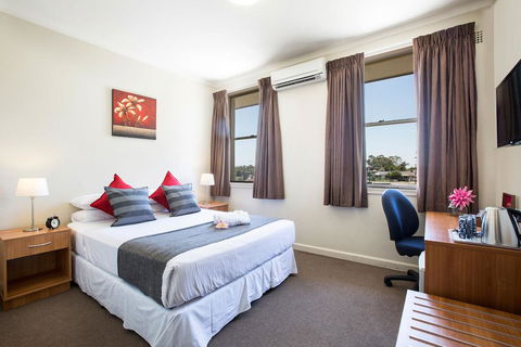 Pritchards Hotel - Your Accommodation 0