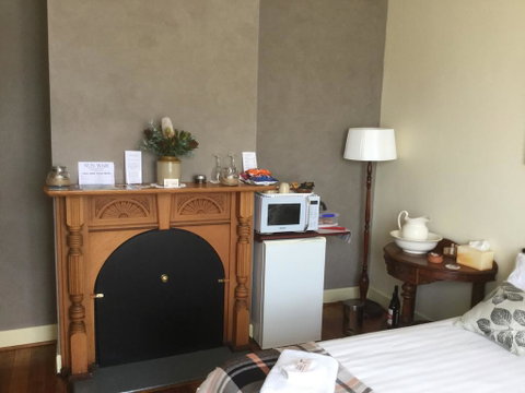 Pump Jack B&B - Your Accommodation 3