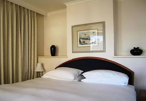 Quay West 2208 - Your Accommodation 0