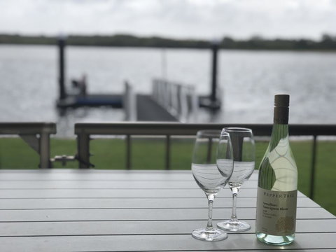 Quiet River Front Escape Walk To Ocean Street & Shops - Your Accommodation 0