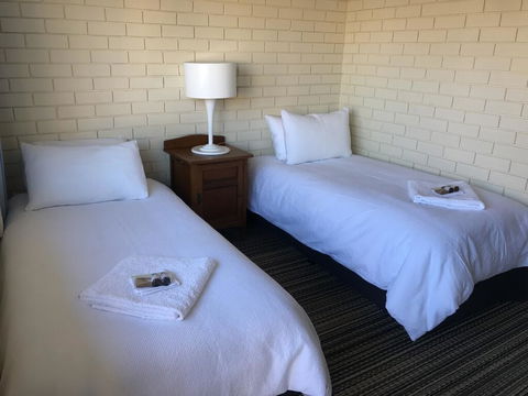 Railway Hotel Dorrigo - Your Accommodation 1