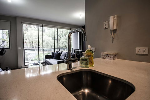 Readyset On Altona - Your Accommodation 3