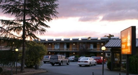 Red Cedars Motel - Your Accommodation 0