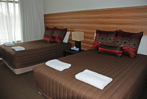 Red Cedars Motel - Your Accommodation 1