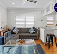 Relaxed Clovelly Beach Home - Parking - Cloey6 - Your Accommodation