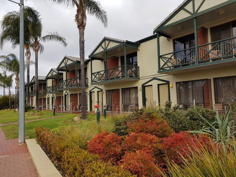 Renmark Hotel Motel - Your Accommodation 0
