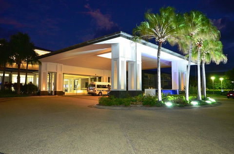 RESORT ON THE BEACH 2214/2215 - Your Accommodation 3