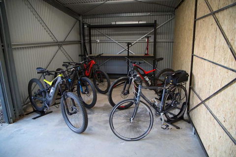 Ridge Line Riders Luxury Retreat - Your Accommodation 3