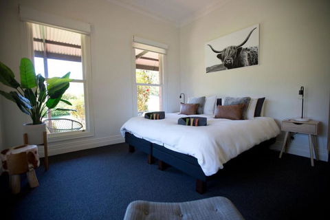 Ridge Line Riders Luxury Retreat - Your Accommodation 1