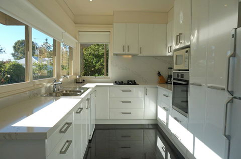 Rip Tide - Your Accommodation 0