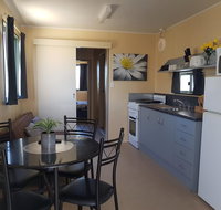 Rocks Retreat Cabin 3 - Lobster - Your Accommodation