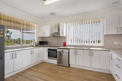Ronald Avenue, 57 - Your Accommodation 3