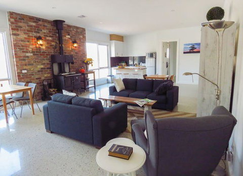 Rooks Edge - Your Accommodation 2