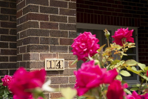 Rose Cottage - Charming Double Brick - Near Cook Park & CBD - Your Accommodation 0