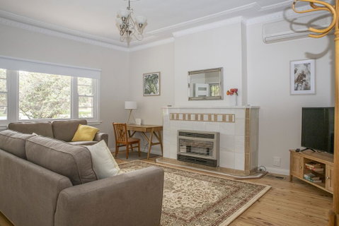 Rose Cottage - Charming Double Brick - Near Cook Park & CBD - Your Accommodation 1