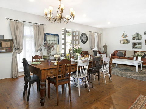 Saint Eloi - La Maison - Your Accommodation 0