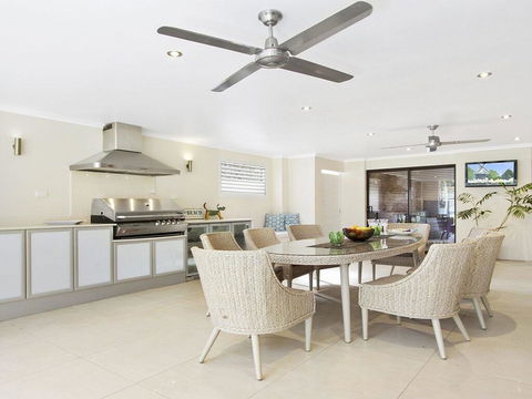 Saltwater - Entertainers Paradise - Your Accommodation 1