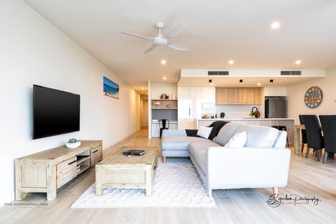 Saltwater Calm At The Cosmopolitan Cotton Tree - Your Accommodation 0
