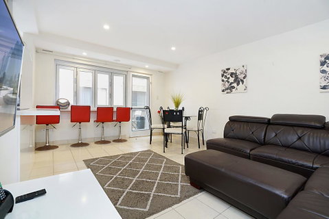 Sandhurst, Unit 2 - Your Accommodation 1