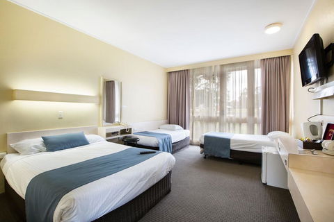 Sandown Park Hotel Noble Park - Your Accommodation 1
