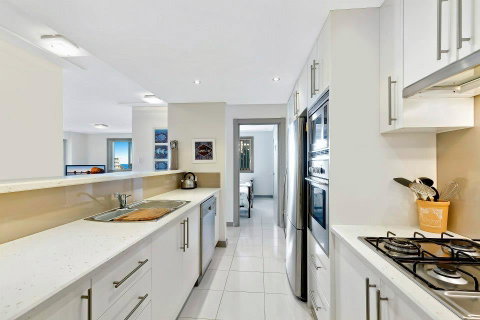 Sandy Cove Apartments Unit 16 - Your Accommodation 3