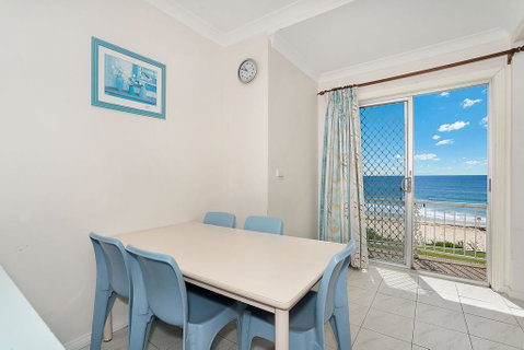 Sea Spray Apartments, Unit 4 - Your Accommodation 3