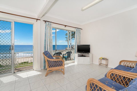Sea Spray Apartments, Unit 4 - Your Accommodation 1