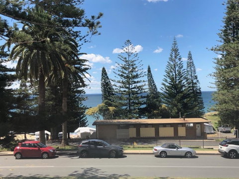 Seabreeze Beach Hotel - Your Accommodation 1