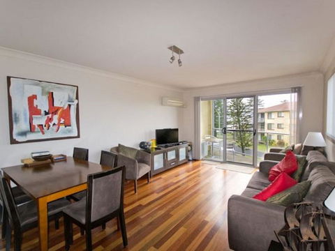 Seaspray 8 - Your Accommodation 2