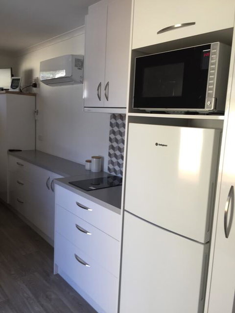 Self Contained Cabin - Your Accommodation 2