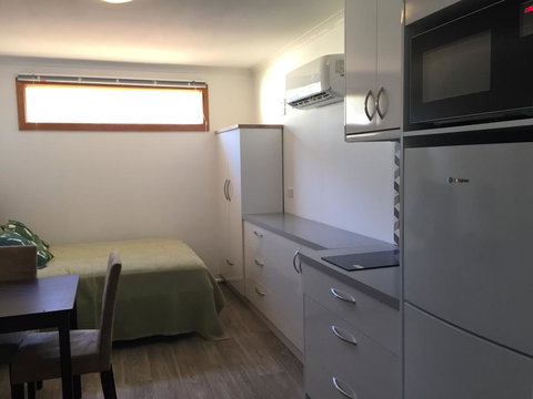 Self Contained Cabin - Your Accommodation 3