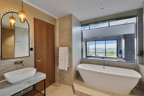 Sequoia Lodge - Your Accommodation 0